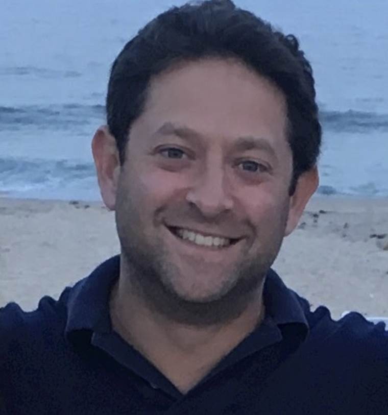 Elliot Zibel headshot